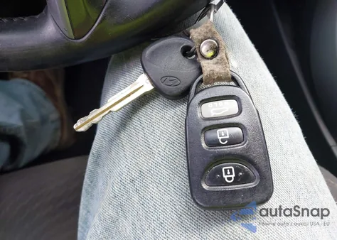 2015 Hyundai Elantra Se z USA, uszkodzony, nr VIN KMHDH4AE9FU414547